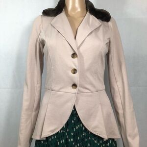 💥 SALE! 3/$20!!! Hinge jacket , EUC